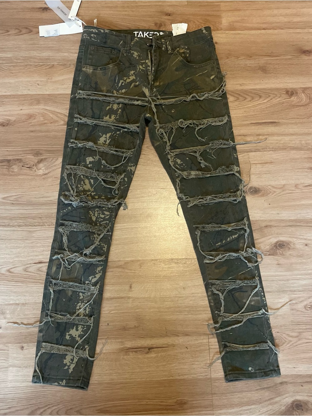 Taker Distressed camouflage Green Men's distressed Jeans size 30x30